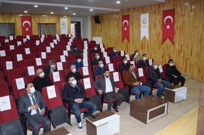 Okul müdürlerı̇ bı̇lgı̇lendı̇rme toplantısı