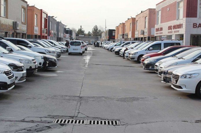 İkinci el araç piyasasının hareketlenmesini bekliyorlar