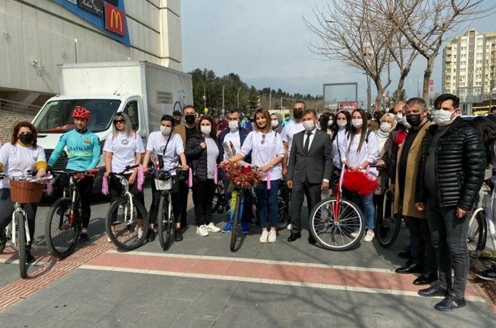8 Mart kadınlar günü etkinliği