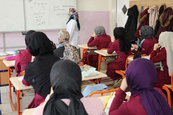 Sözleşmeli öğretmen kadrosu için başvurular devam ediyor