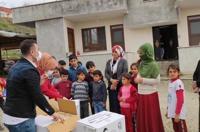 “Benim oyun sandığım” eğitim setleri öğrencilere dağıtıldı