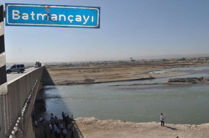 Batman Çayı kenarında üretim yapan işletmelerin taşınması çalışmaları başladı
