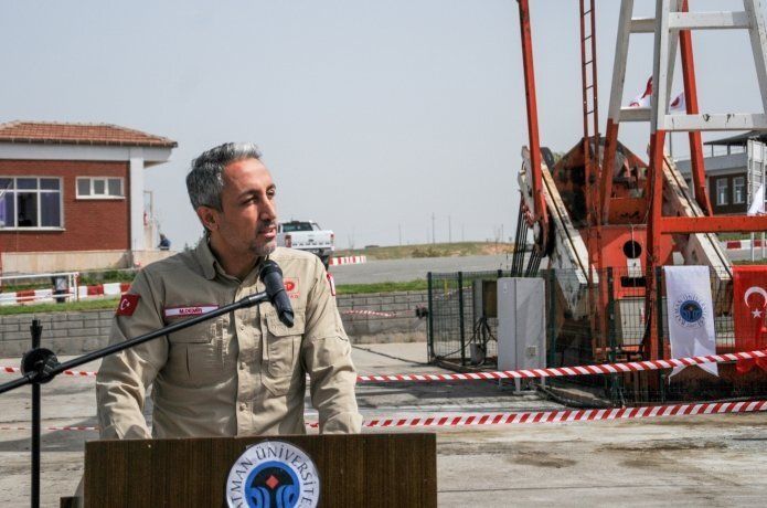 Akıllı petrol üretim takip sistemi tanıtıldı