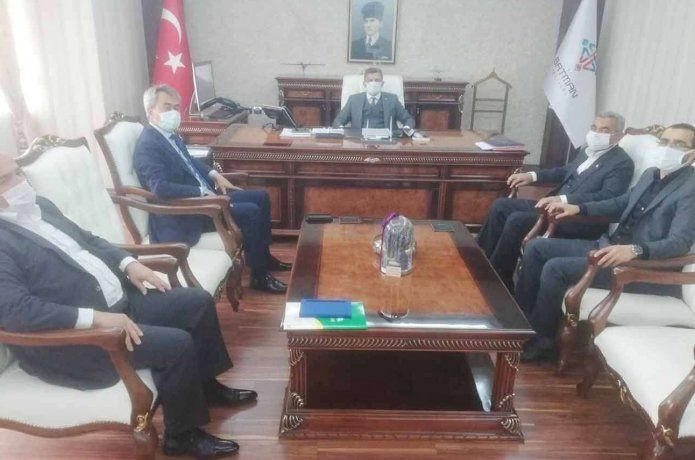 HÜDA PAR İl Başkanı Şahin ilin sorunlarını Vali Şahin’e iletti