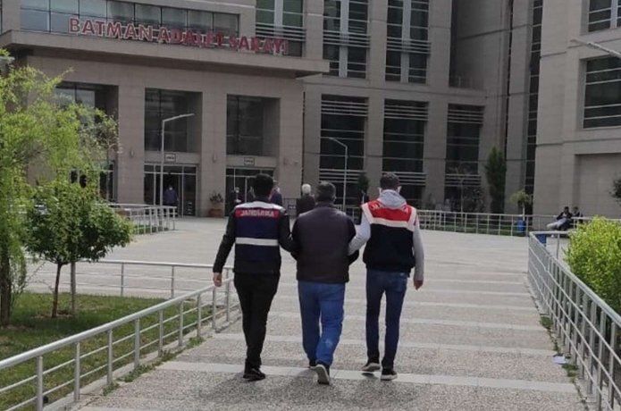 "Organize Suç Örgütü" üyeliğinden 4 kişi tutuklandı