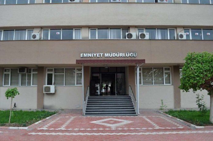 Araması bulunan 8 şahıs yakalandı