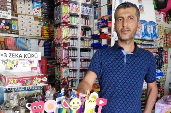 Kırtasiyeciden genç girişimcilere destek