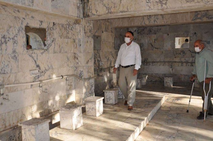 Gündüz ortası muslukları çalınan cami cemaati hırsızların yakalanmasını istiyor