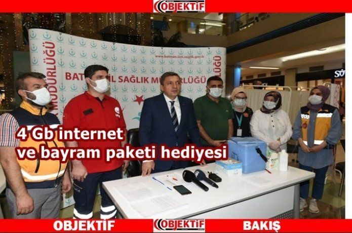 Aşı olan gençlere 4 Gb internet hediye