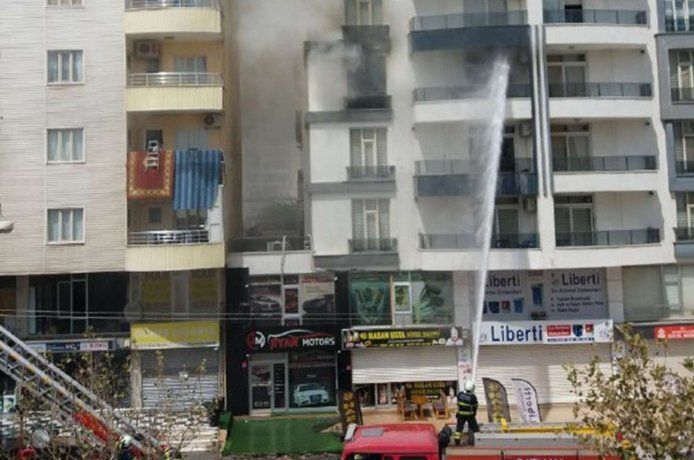 Evde çıkan yangın korkuttu