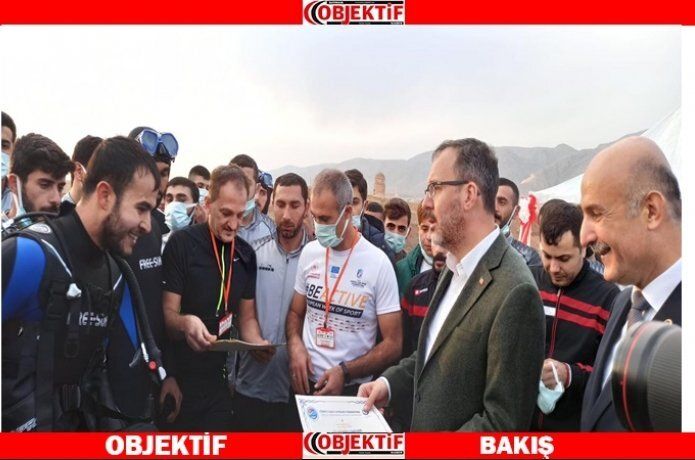 Altın yüreklere bröveleri dağıtıldı