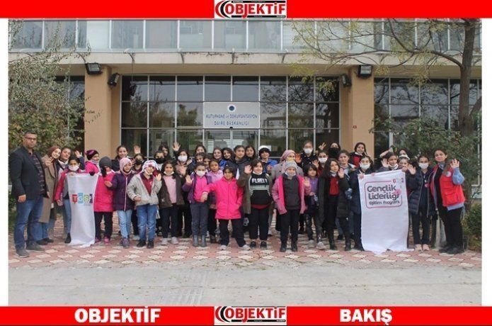 Minik öğrenciler üniversiteyi gezdiler