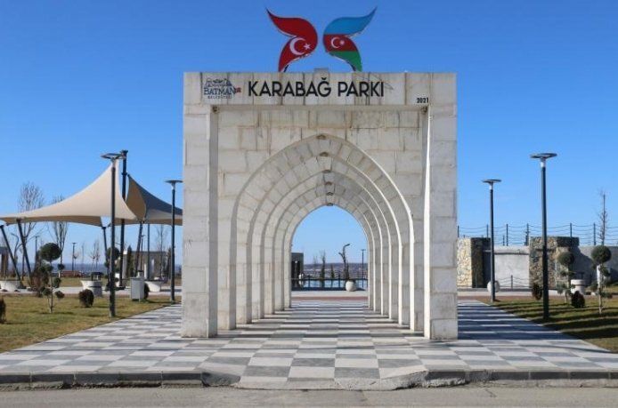 Karabağ parkında sona doğru