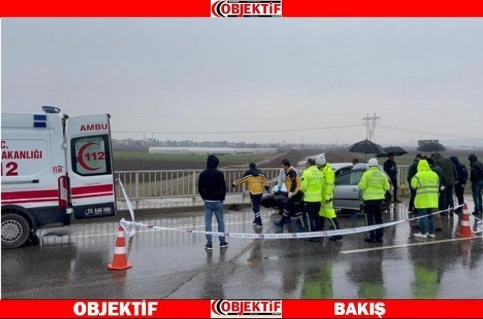 Otomobil içinde 1'i ölü, 1'i ağır yaralı 2 kişi bulundu