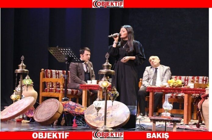 Dengbejler coşturdu
