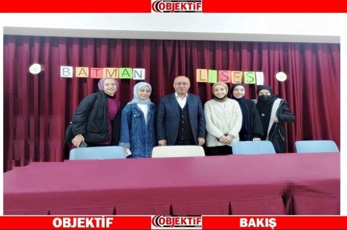 Okurlar yazarlar buluşuyor projesi devam ediyor