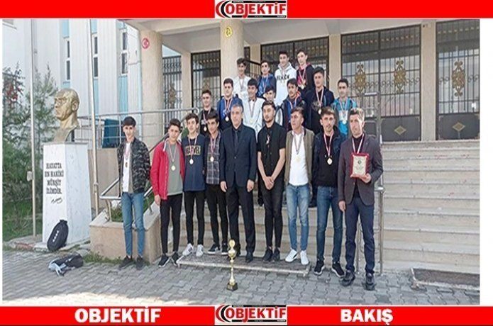 Yunus Emre’de sportif turnuvalar devam ediyor