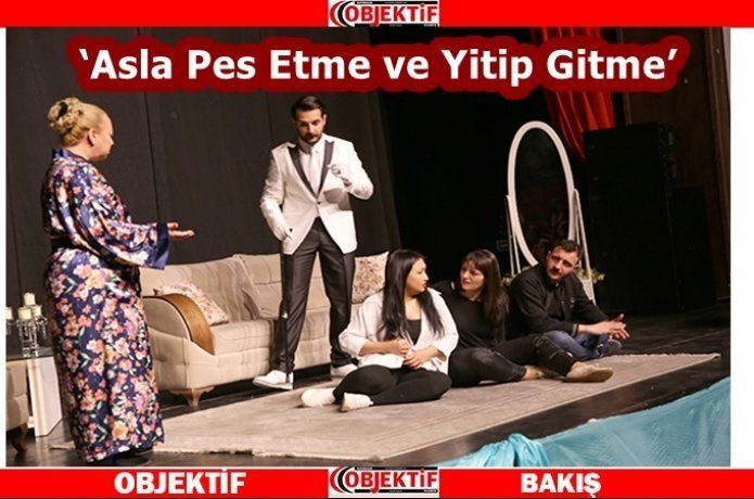 Ders niteliğinde tiyatro oyunu
