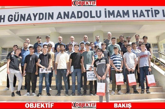 ‘Bilinçli genç olmak’ kitabı yarışmasının ödülleri verildi