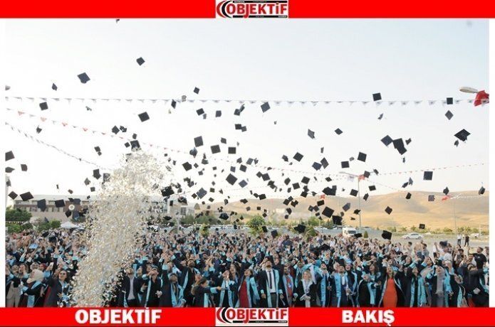Batü’de mezuniyet töreni coşkuyla başladı