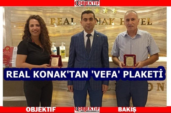 Real Konak'tan konuklara jest