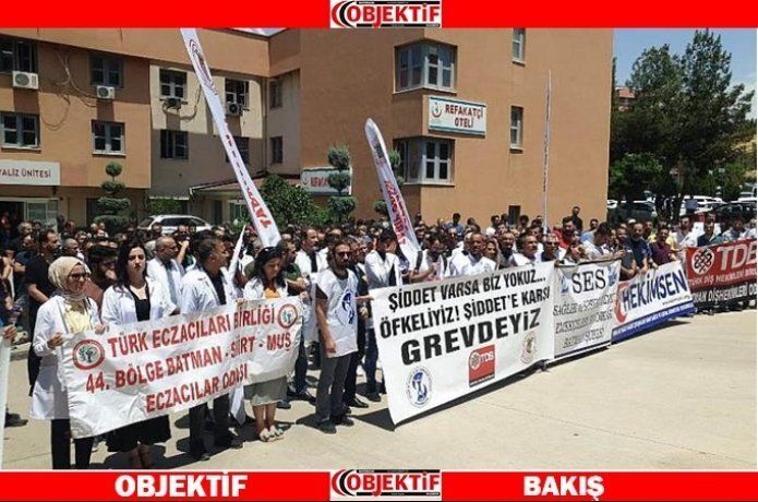 Sağlıkçılar "görevimizin başında öldürülüyoruz"