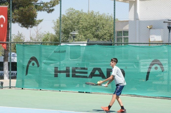 Batman, 18 ilden 36 tenis takımını ağırlıyor