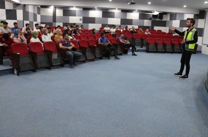 Stajyeröğrencilere iş güvenliği eğitimi verildi