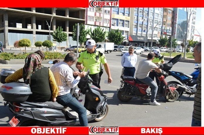 Trafik ekiplerinden motosiklet denetimi