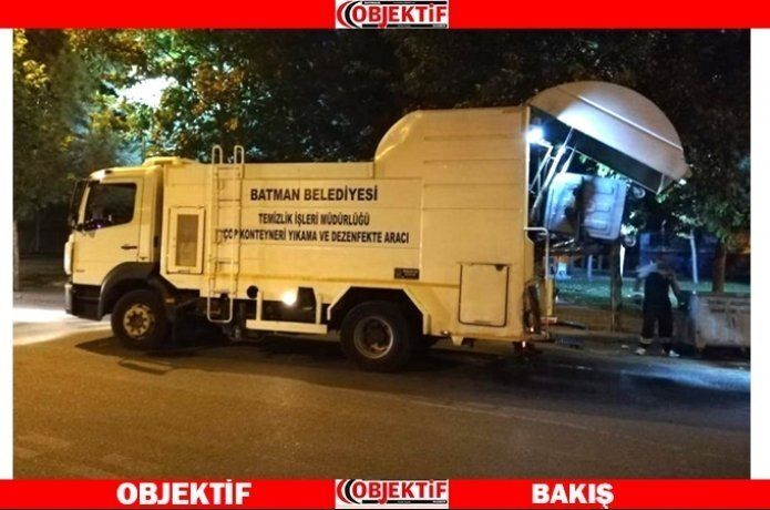 Çöp konteynırları dezenfekte ediliyor