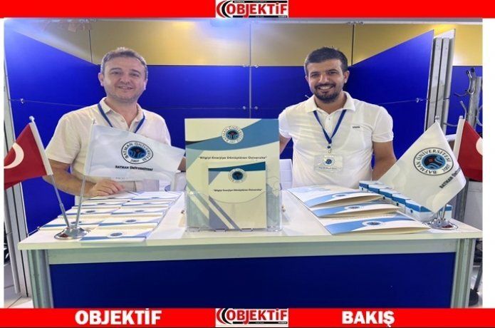 Üniversite kitap fuarna katıldı