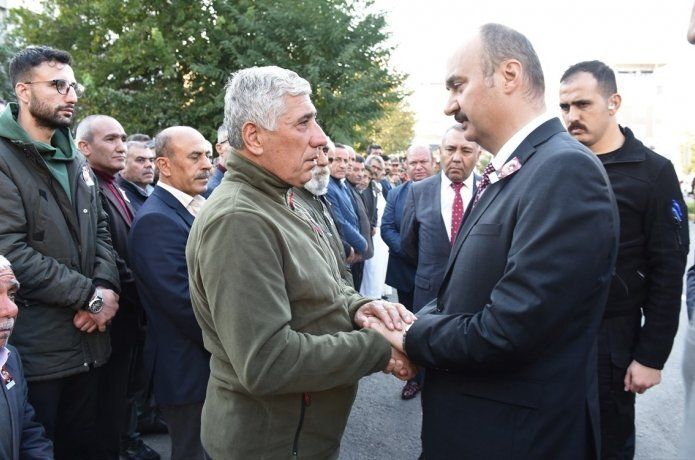 Vefat eden polis memuru dualarla ebediyete uğurlandı