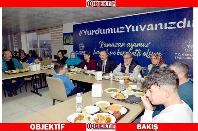 Canalp iftarda depremzedelerle