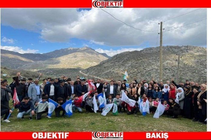 Yeşil Sol Parti köylere çıkarma yaptı