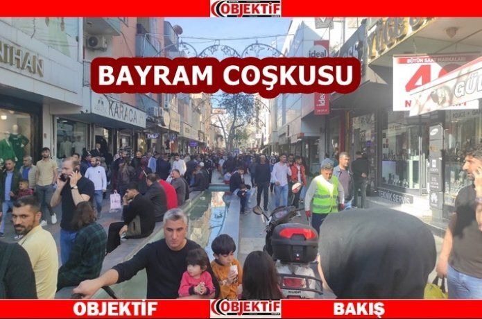 Çarşıda bayram canlılığı