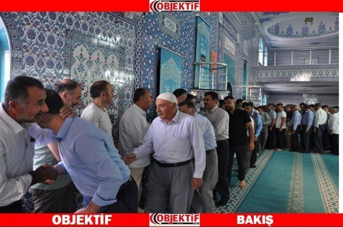 Milletvekili Ramanlı Kurban Bayramı namazını Karşıyaka’da kıldı