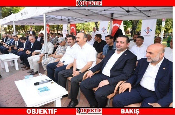 Resmi bayramlaşma yoğun ilgi gördü