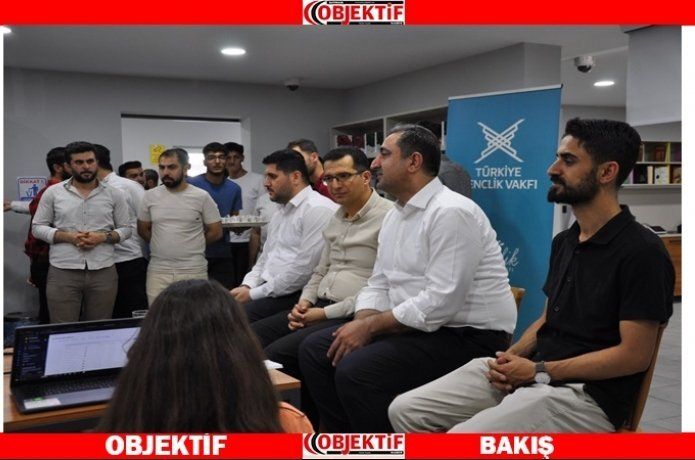 Ramanlı Tugva'da gençlerle buluştu