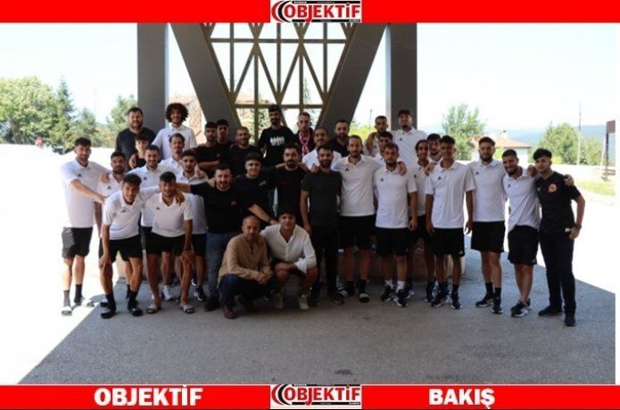 Dark Reds Petrolspor'u kampta ziyaret etti