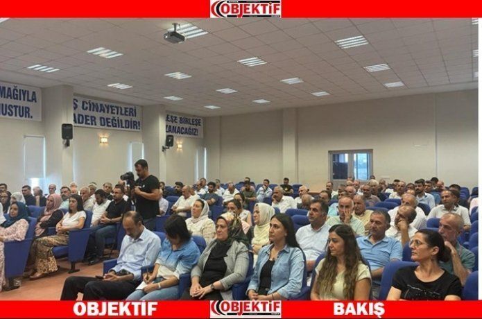 Konferans öncesi halk buluşması