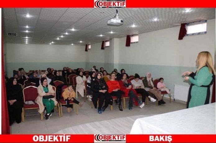 Ebeveyn eğitim semineri devam ediyor