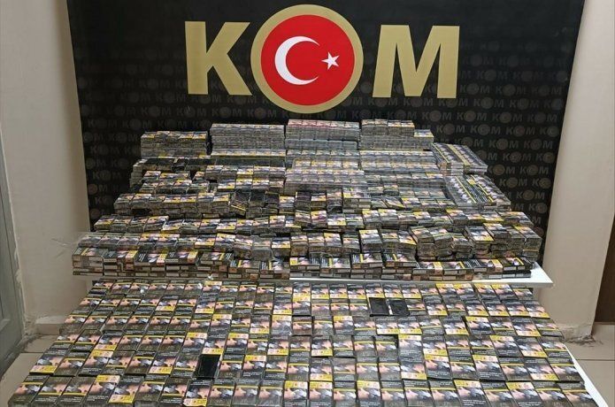 6 bin 658 paket sigara ve 28 adet cep telefonu ele geçirildi