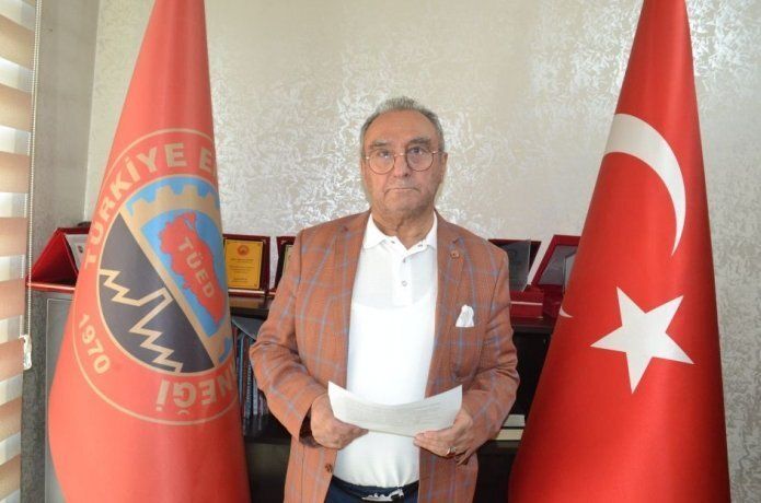 Ekmen "emekli aylıkları yileştirilmeli"