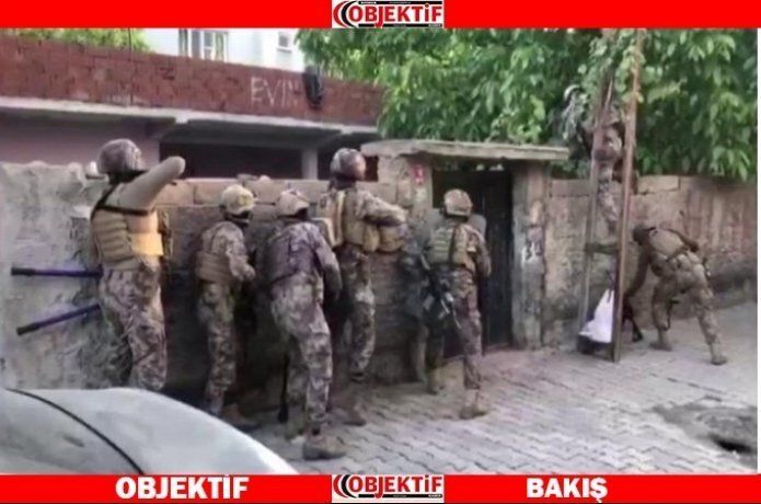 12 kişi gözaltına alındı