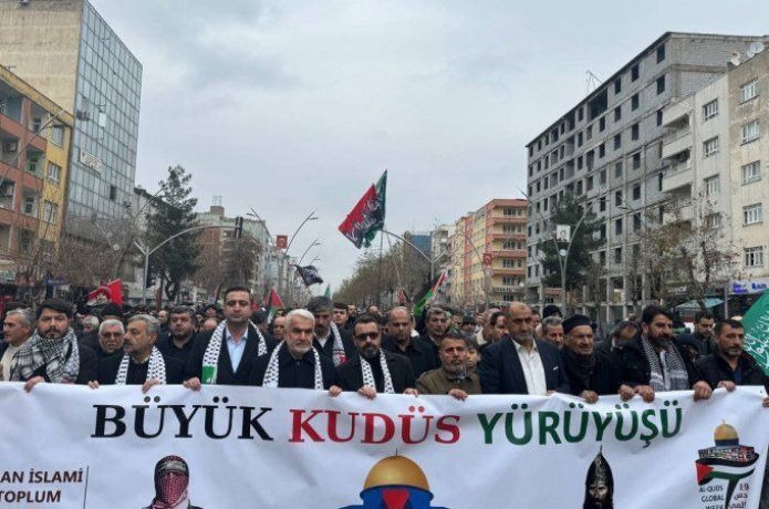 ‘Büyük Kudüs yürüyüşü’ yapıldı
