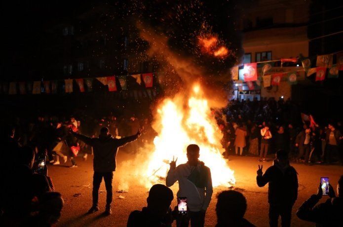 İlk Nevroz ateşi yakıldı