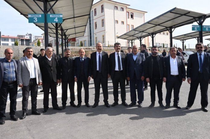 Minibüs aktarma istasyonu hizmete girdi