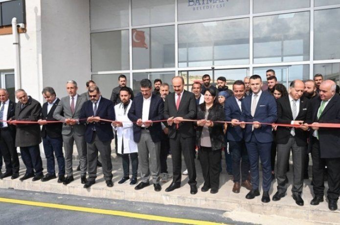 Model merkez açıldı