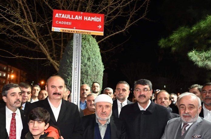 Hamidi caddesinin tabelası asıldı
