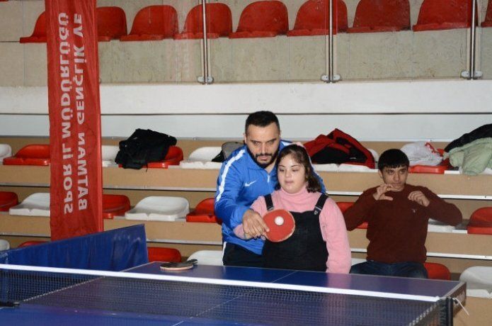 Özel çocuklar gönüllerince eğlendi